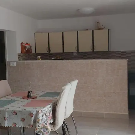 Marasovic Apartman *