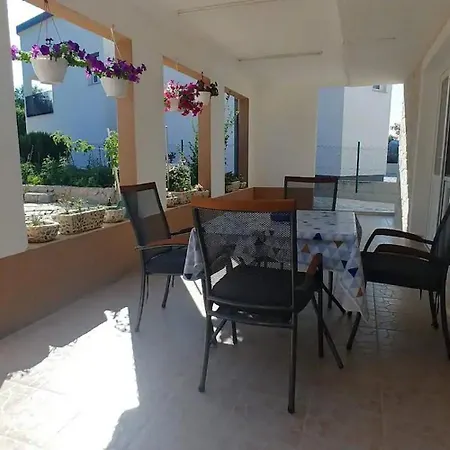 Marasovic 公寓 皮罗瓦茨