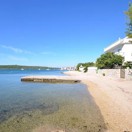 アパート Marasovic *