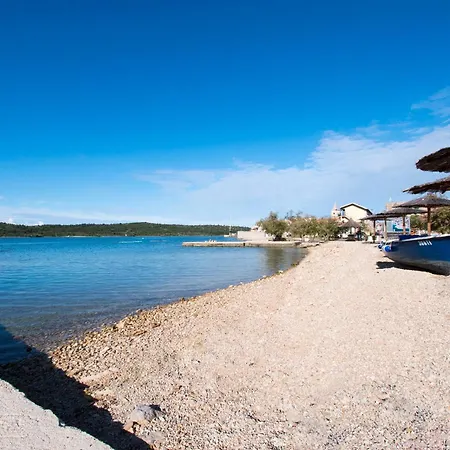 Marasovic ピロヴァッツ