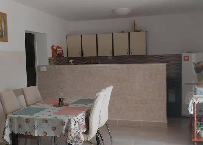 Marasovic Apartman *